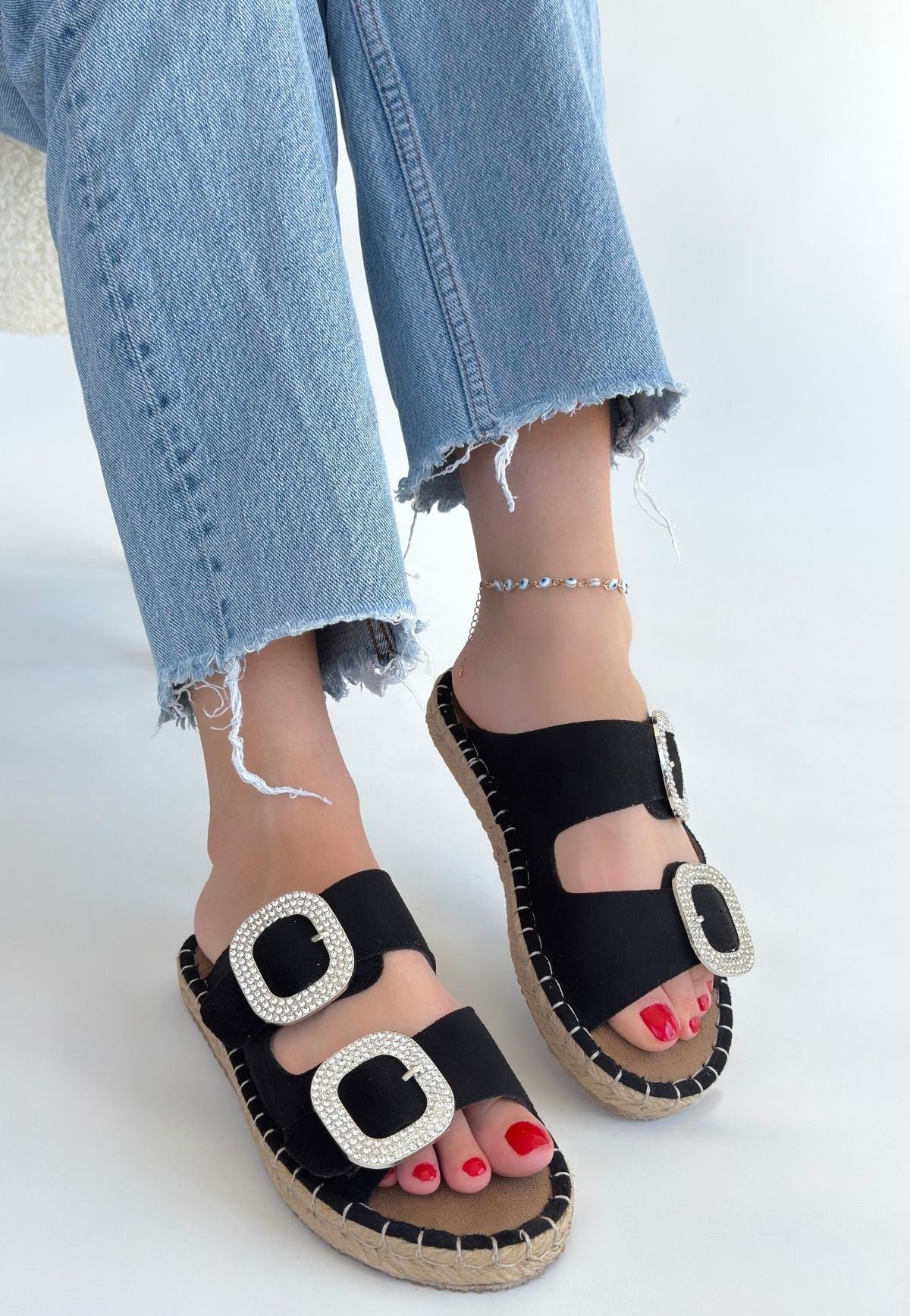 Hertas Siyah Nubuk Tokalı Terlik