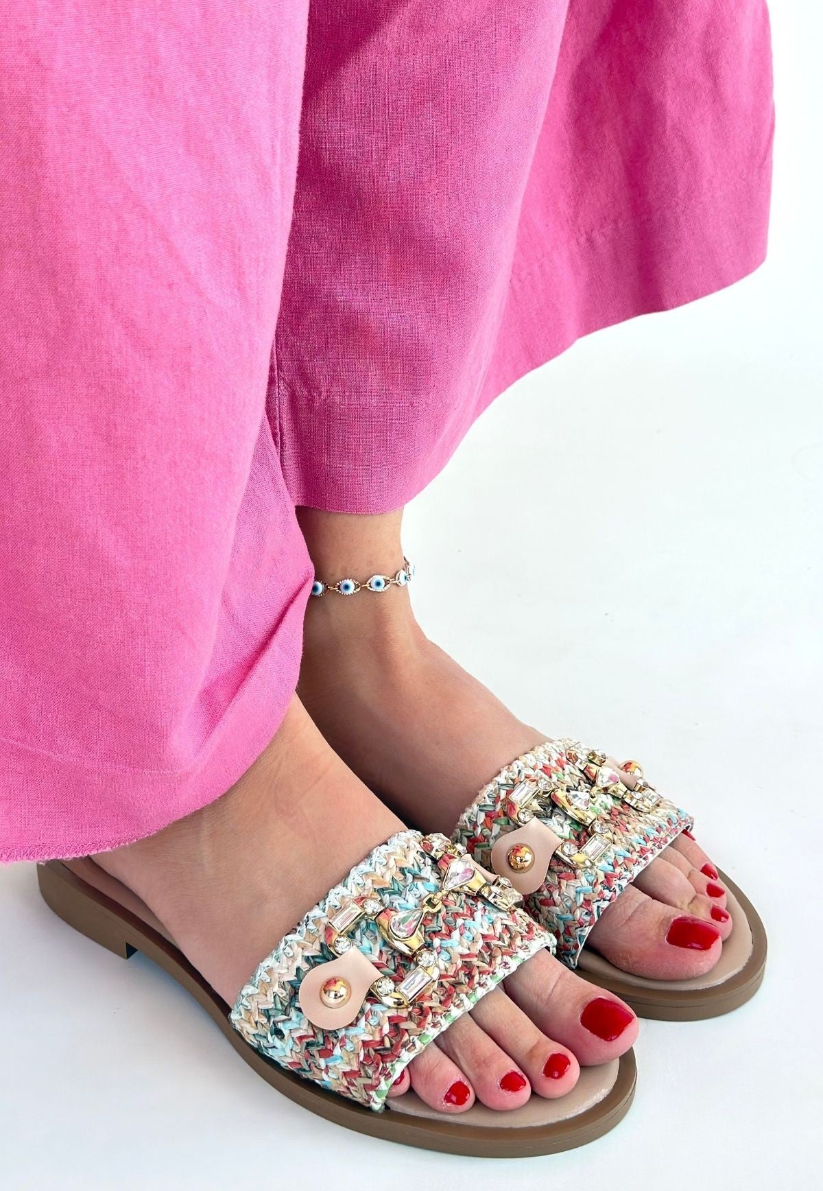 Gonne Renkli Hasır Dokuma Terlik