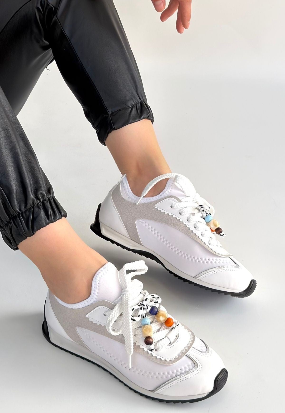 Riaf Beyaz Cilt Bağcıklı Spor Ayakkabı