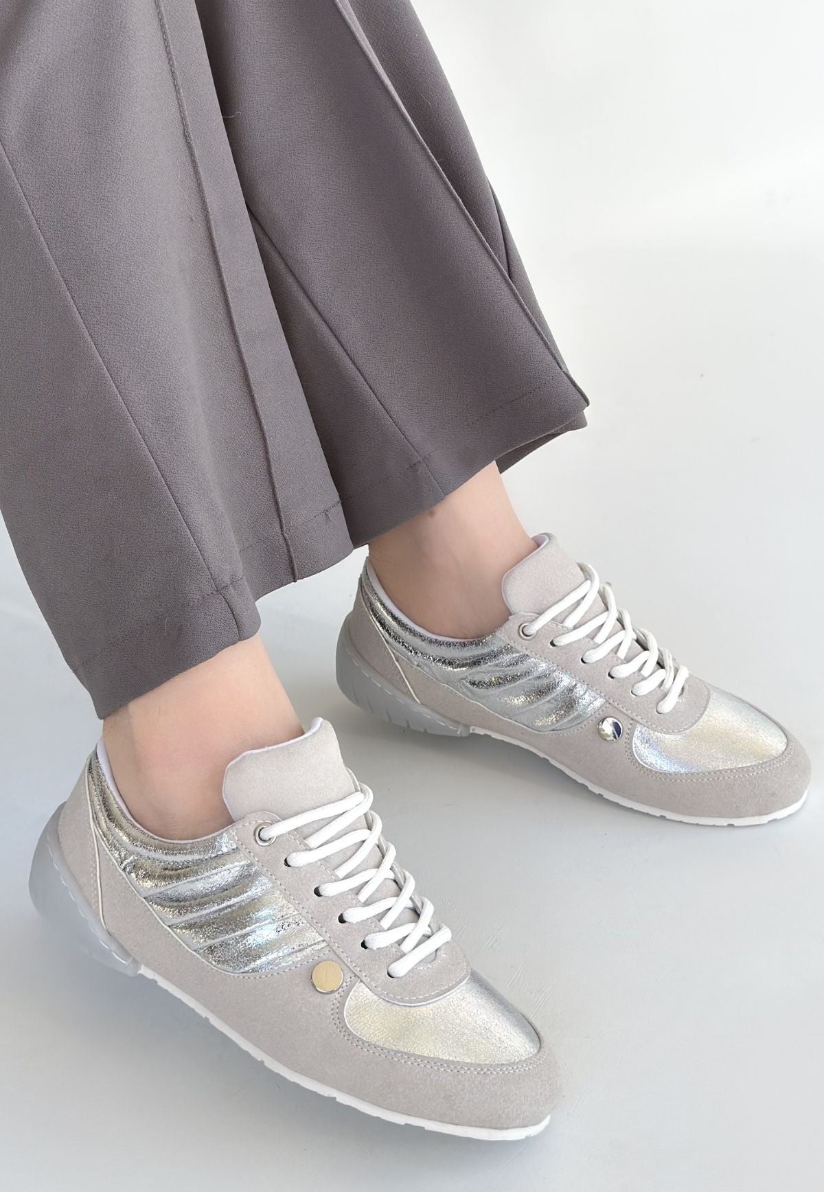 Jawen Gri Nubuk Gümüş Detaylı Spor Ayakkabı